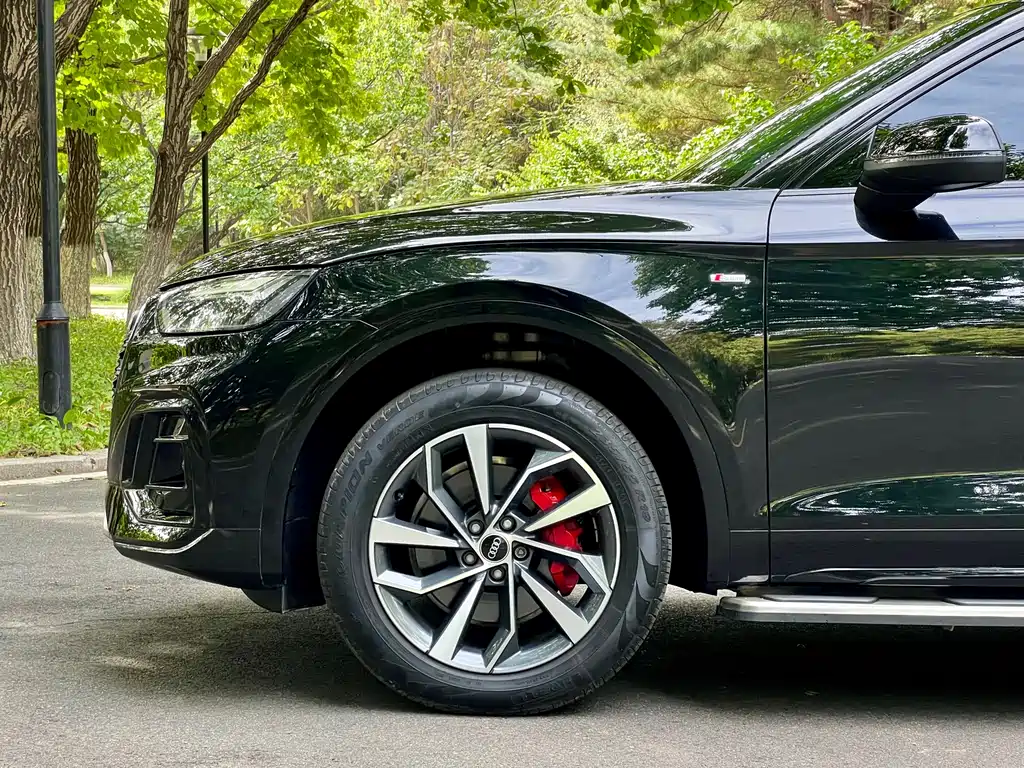 Audi Q5L — миниатюра 14