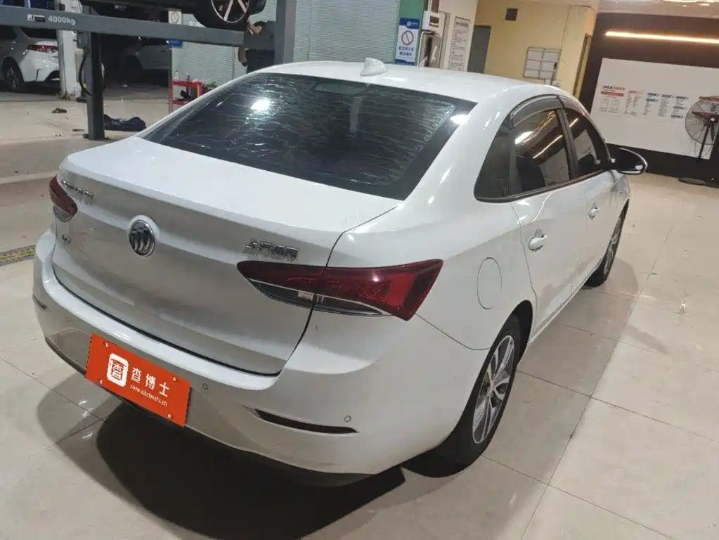 Buick Excelle — миниатюра 8