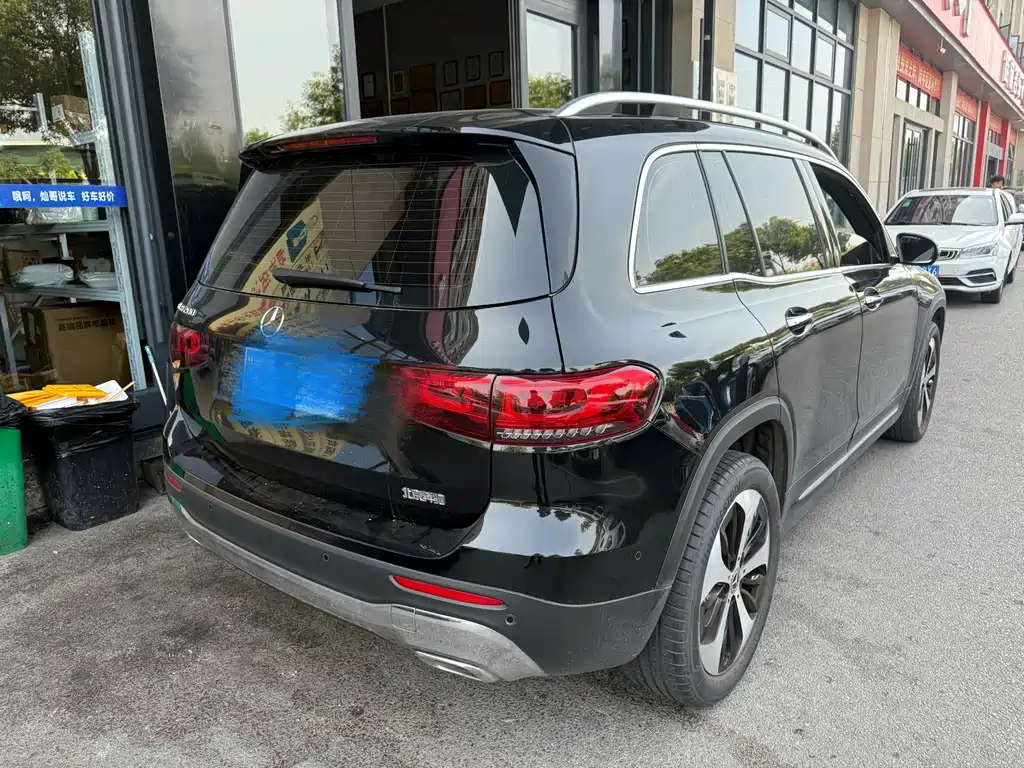 Mercedes-Benz GLB — миниатюра 10