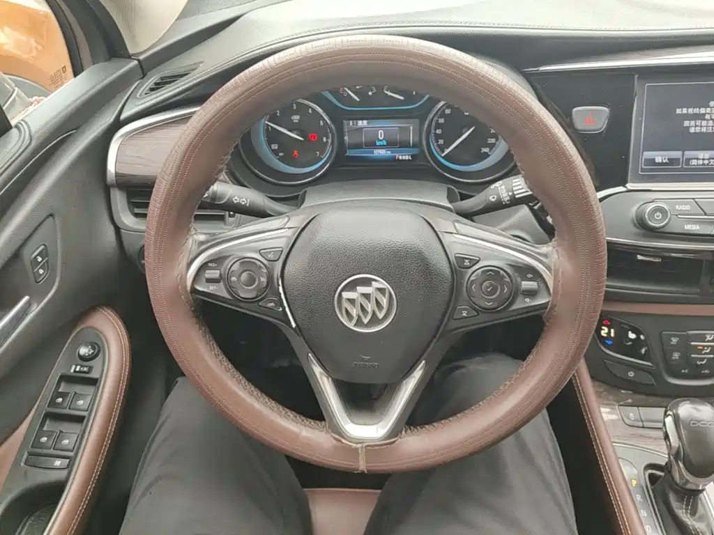 Buick Envision Plus — миниатюра 11