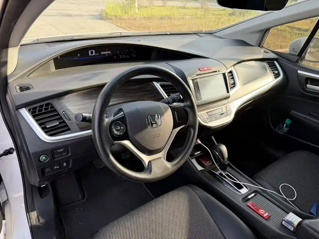 Honda Jade — миниатюра 6