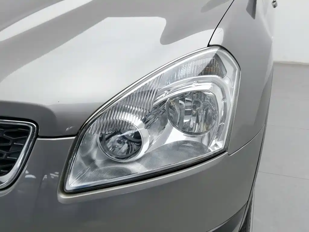 Nissan Qashqai — миниатюра 7
