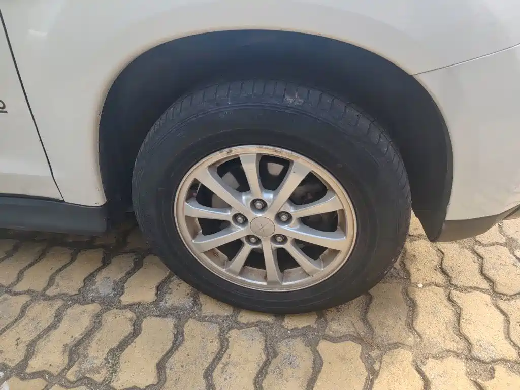 Mitsubishi ASX — миниатюра 8