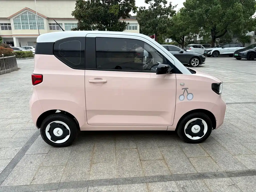Wuling MINIEV — миниатюра 7