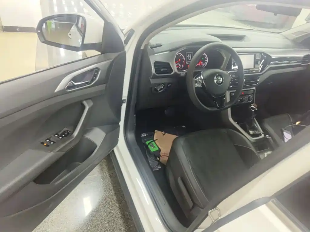 Volkswagen T-Cross — миниатюра 16