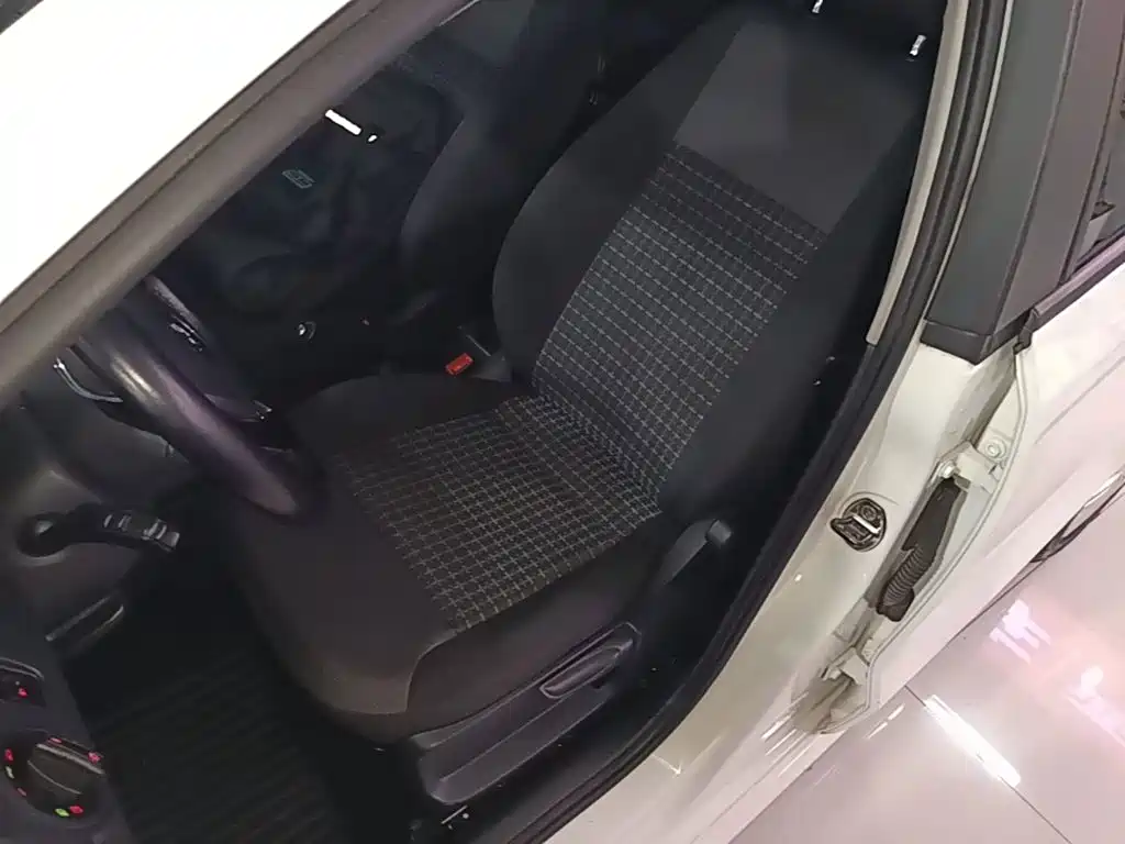 Volkswagen Polo — миниатюра 15