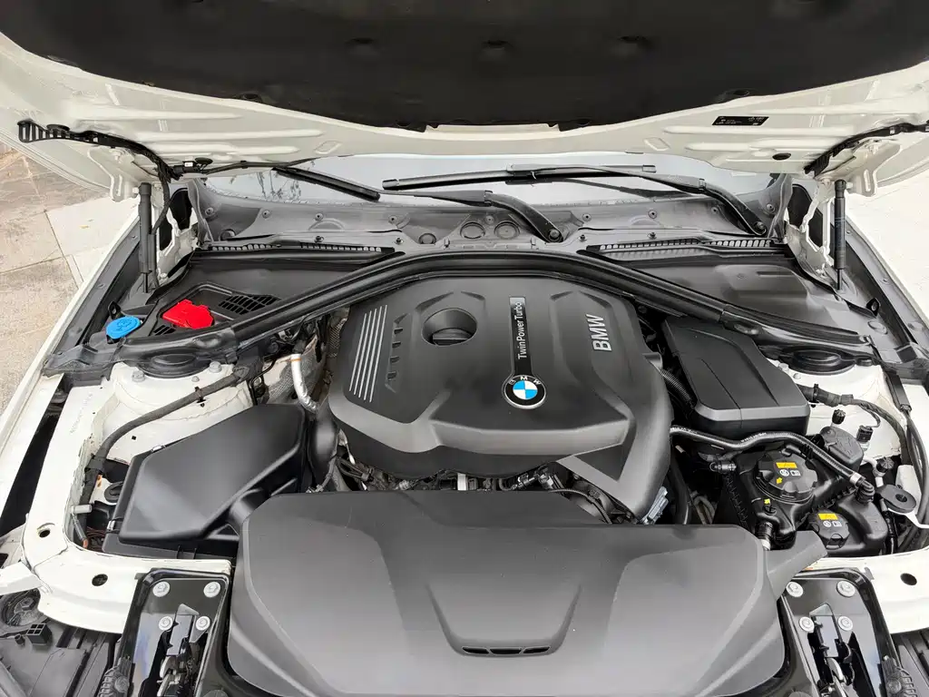 BMW 3 Series — миниатюра 15