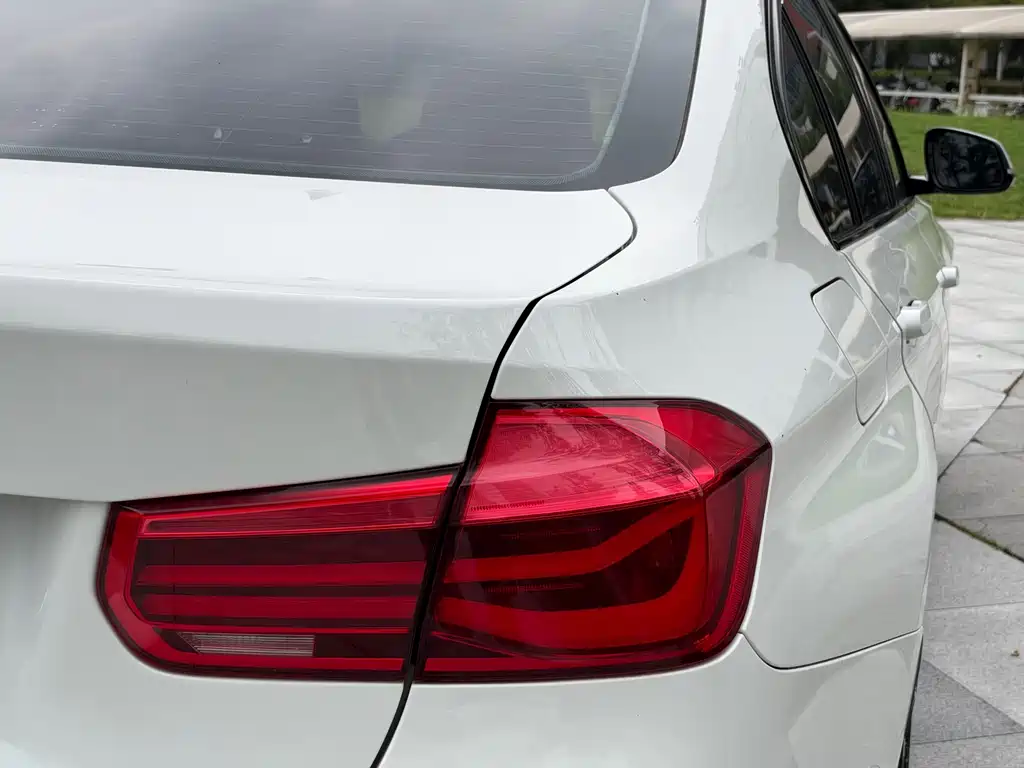 BMW 3 Series — миниатюра 19