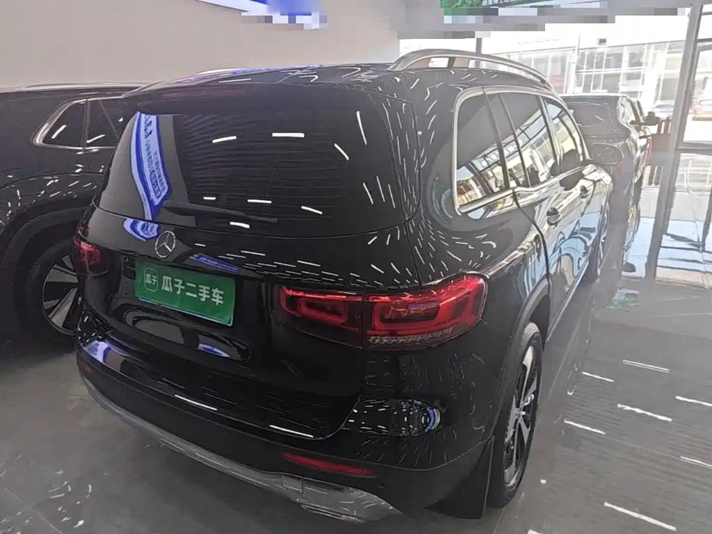 Mercedes-Benz GLB — миниатюра 7