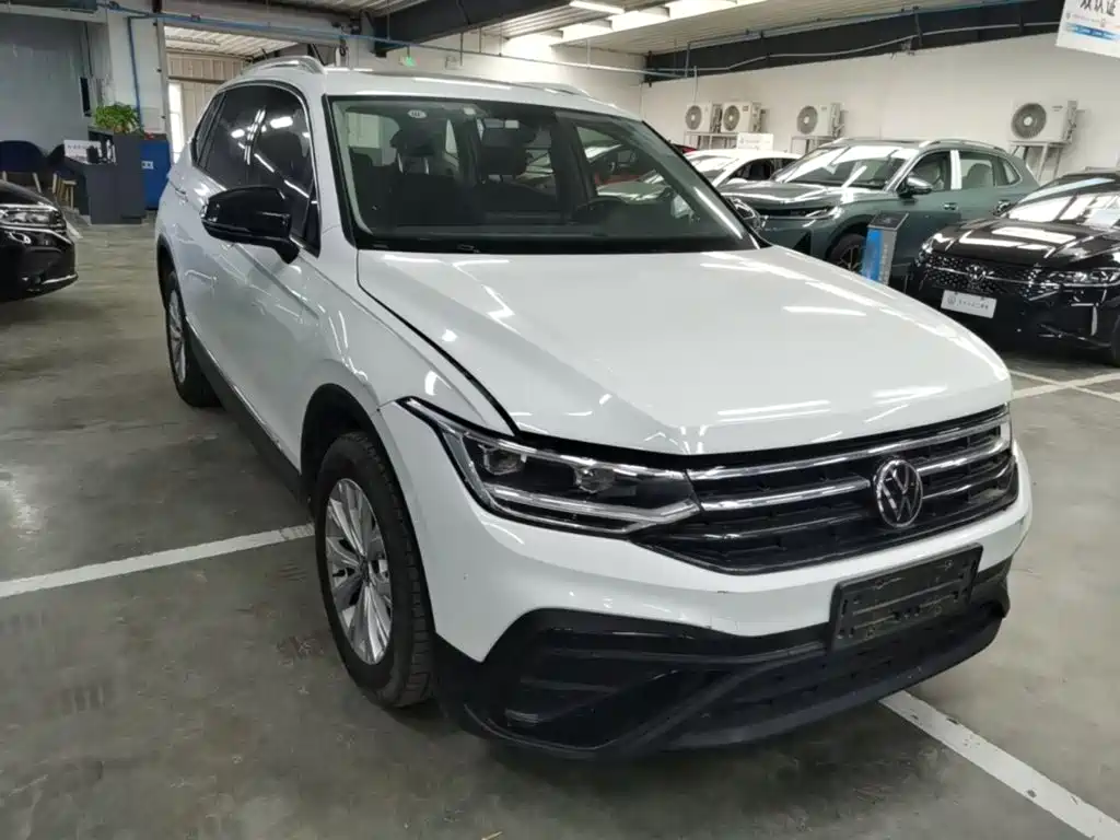 Volkswagen Tiguan L — миниатюра 4