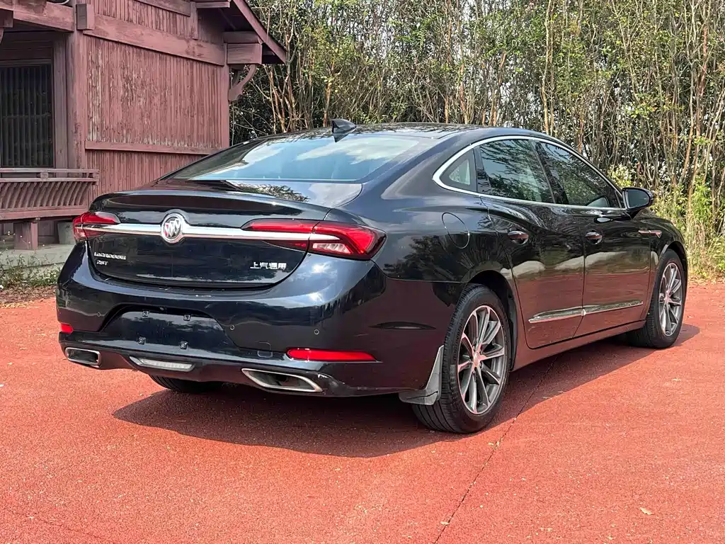 Buick LaCrosse — миниатюра 6