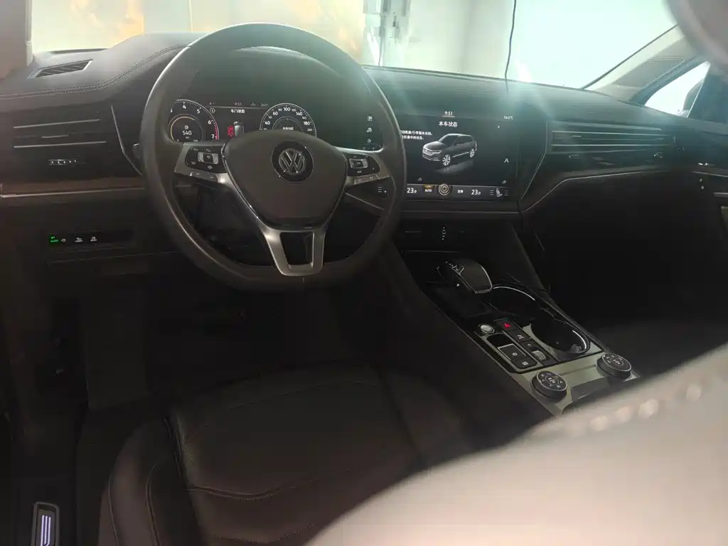 Volkswagen Touareg — миниатюра 9