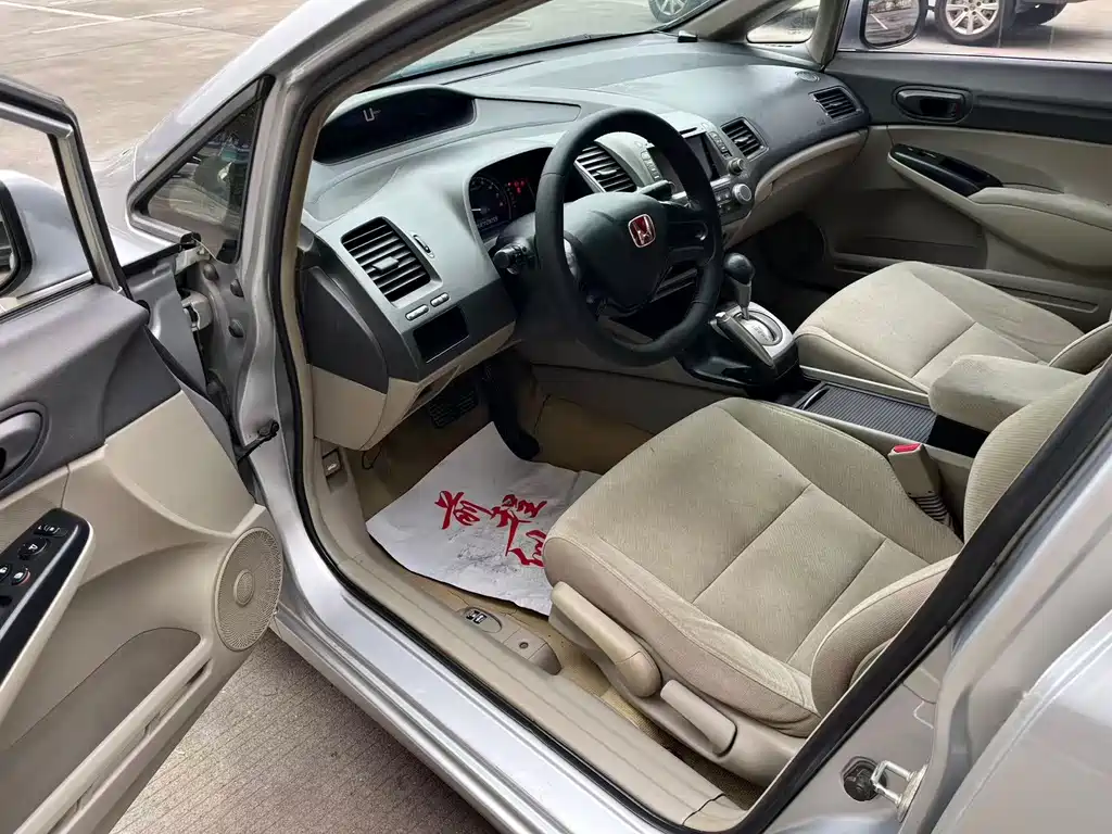Honda Civic — миниатюра 3