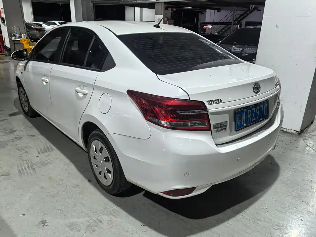 TOYOTA VIOS