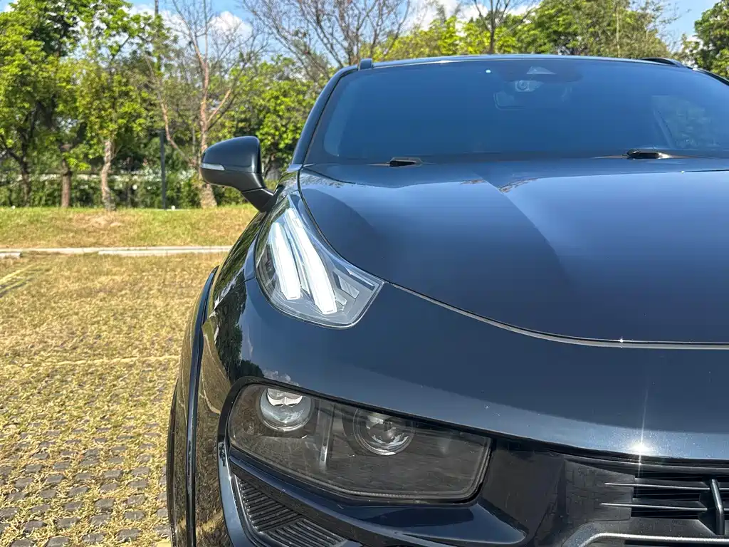 Lynk & Co 02 Hatchback — миниатюра 6