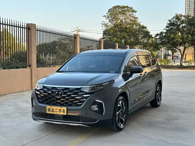 2024 Hyundai Staria