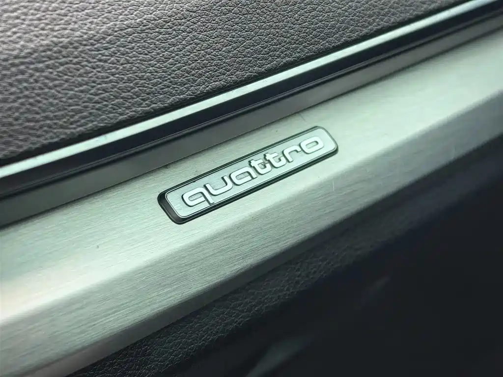 Audi Q5L — миниатюра 8