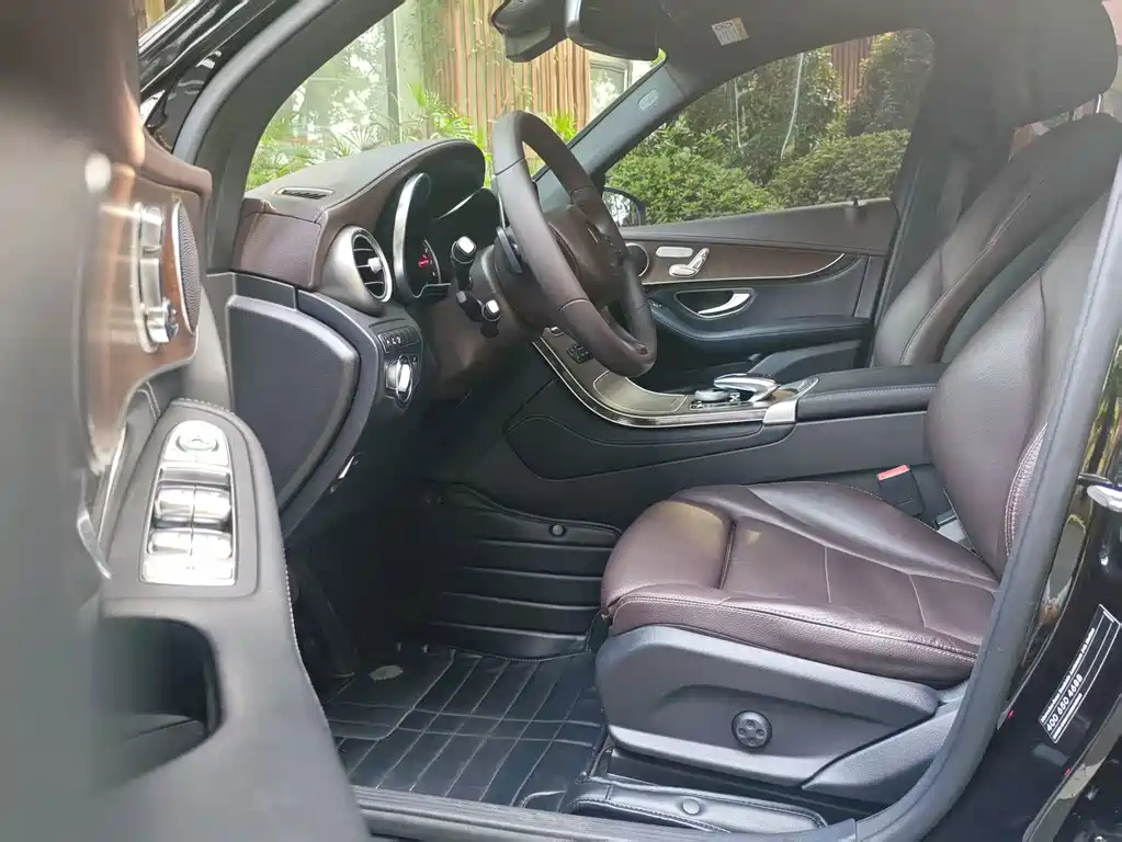 Mercedes-Benz GLC — миниатюра 9