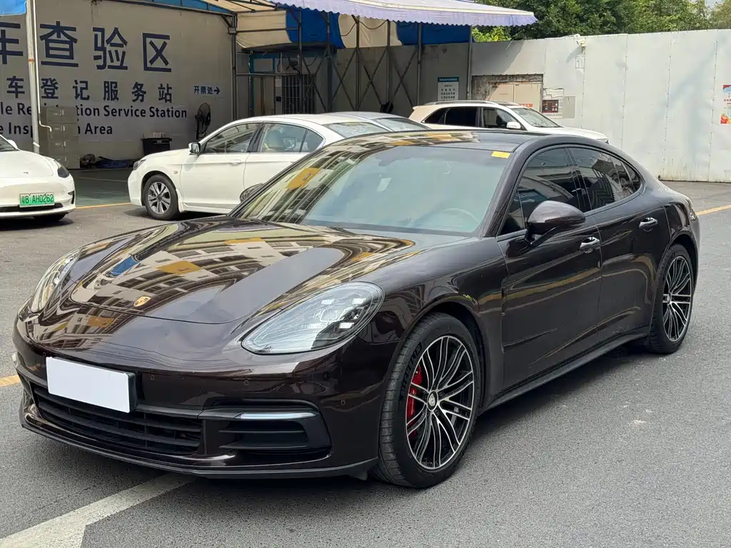 Porsche Panamera 2018