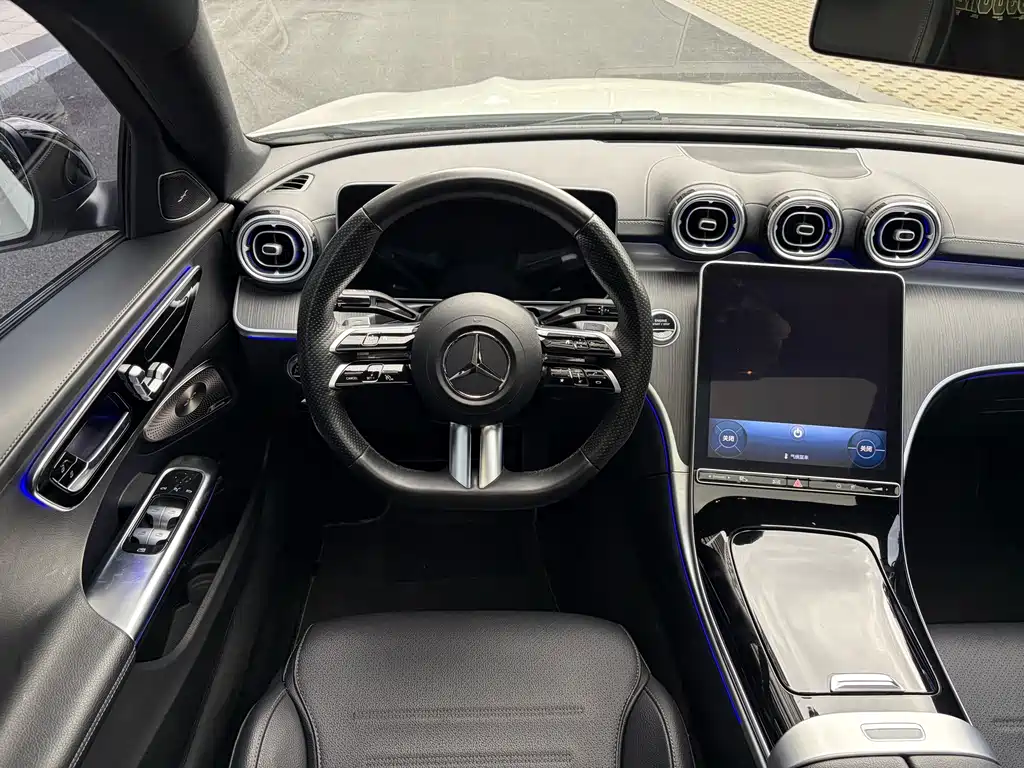 Mercedes-Benz C-Class — миниатюра 16