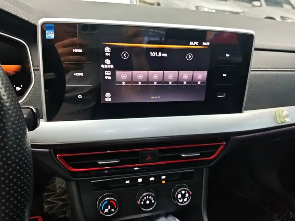 Volkswagen Lavida — миниатюра 13