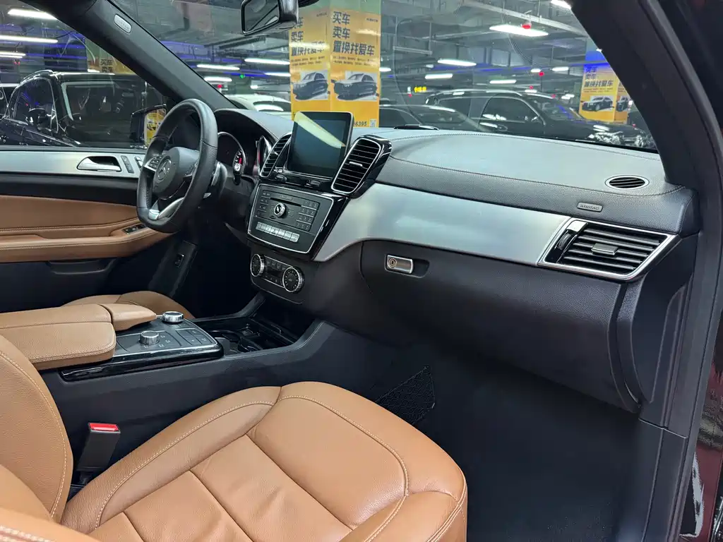 Mercedes-Benz GLE AMG AMG GLE 43 4MATIC, фото 21