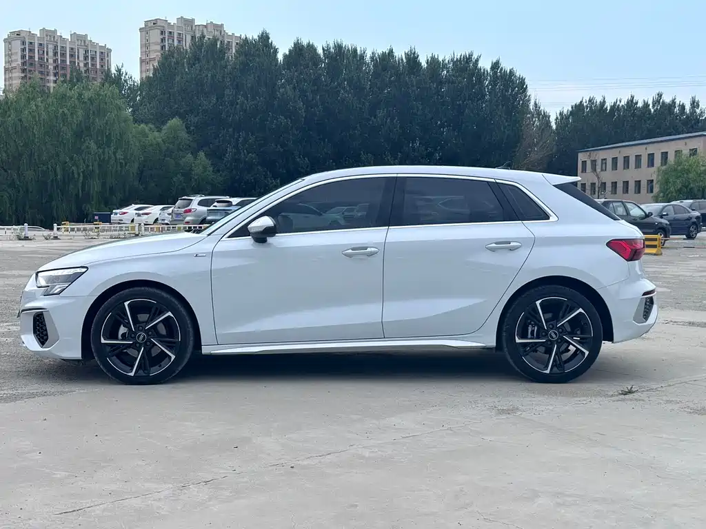 Audi A3 2023 Sportback 35 TFSI Fashion Sport