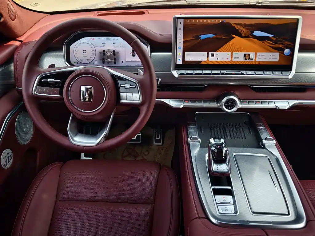 TANK TANK 700 NEW ENERGY