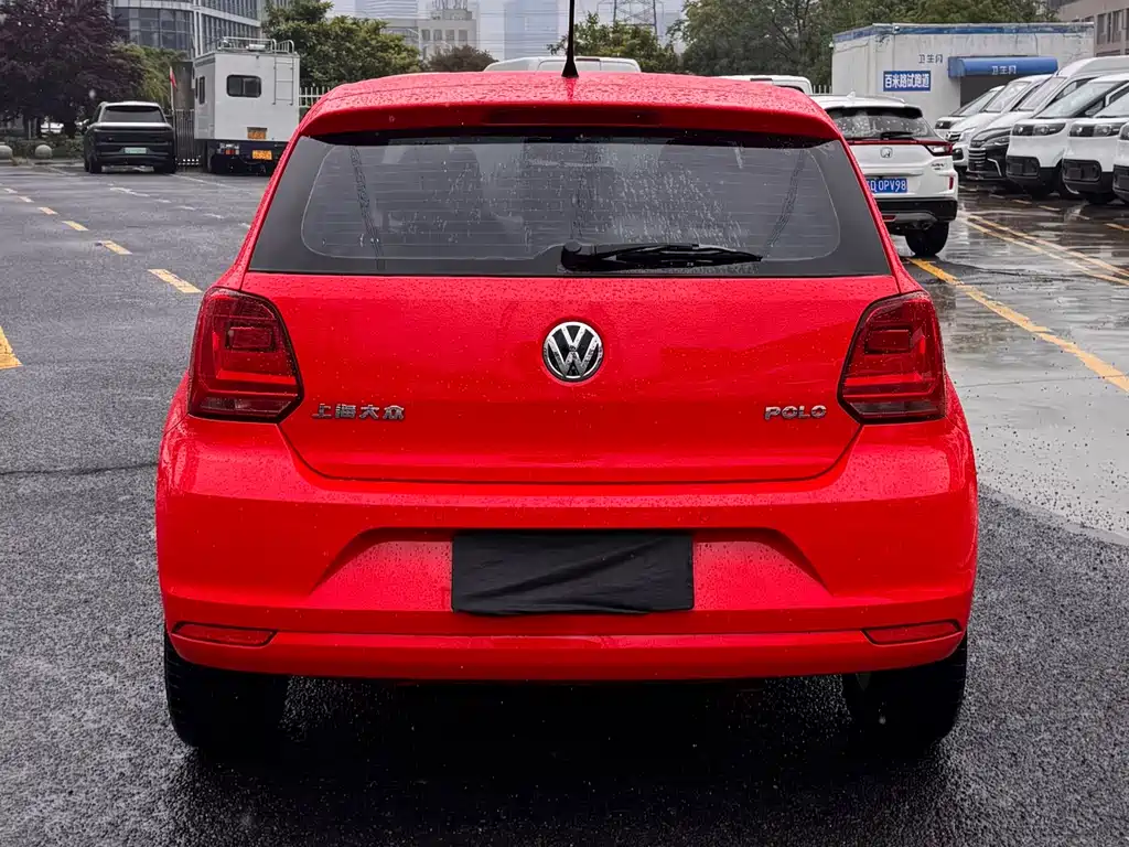 Volkswagen Polo 2014 1.6L AT Comfort