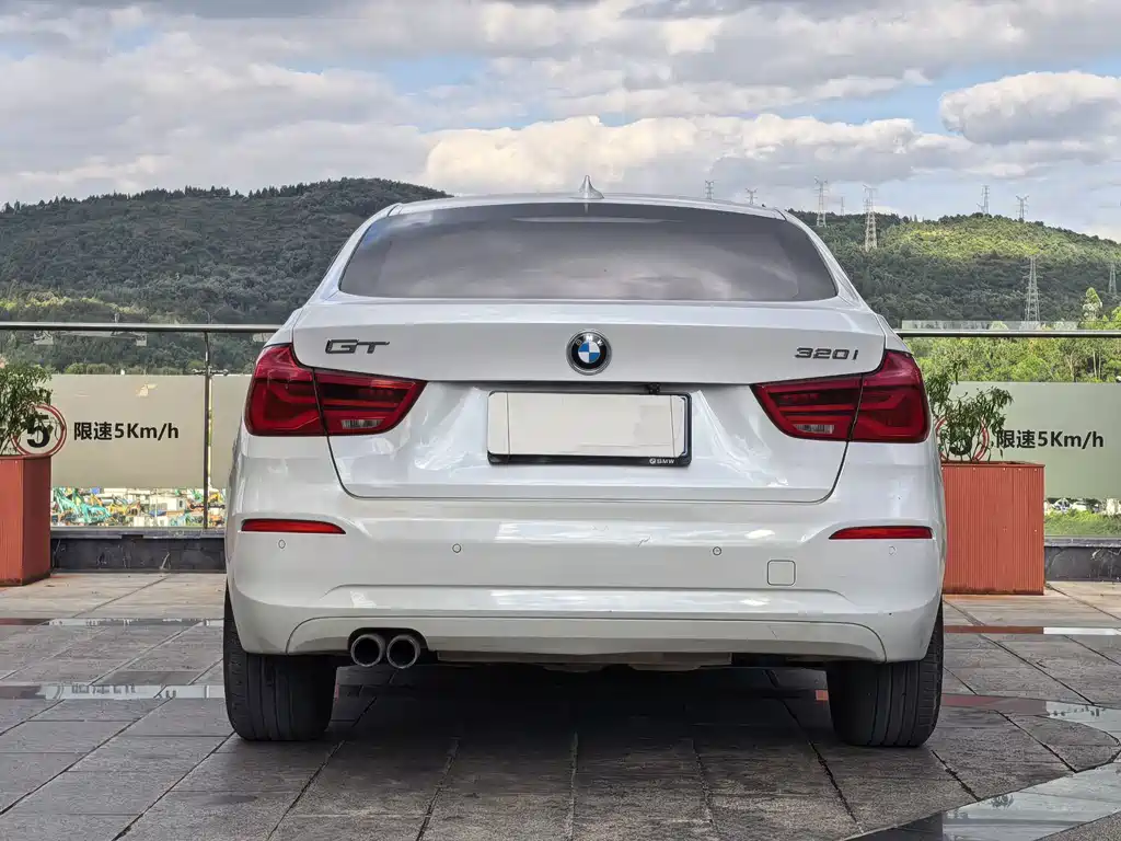BMW 3 Series GT — миниатюра 8