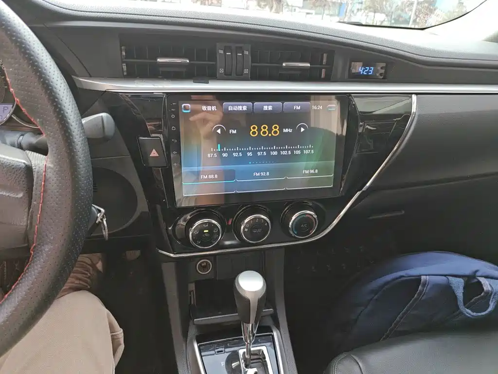 Toyota Corolla — миниатюра 13