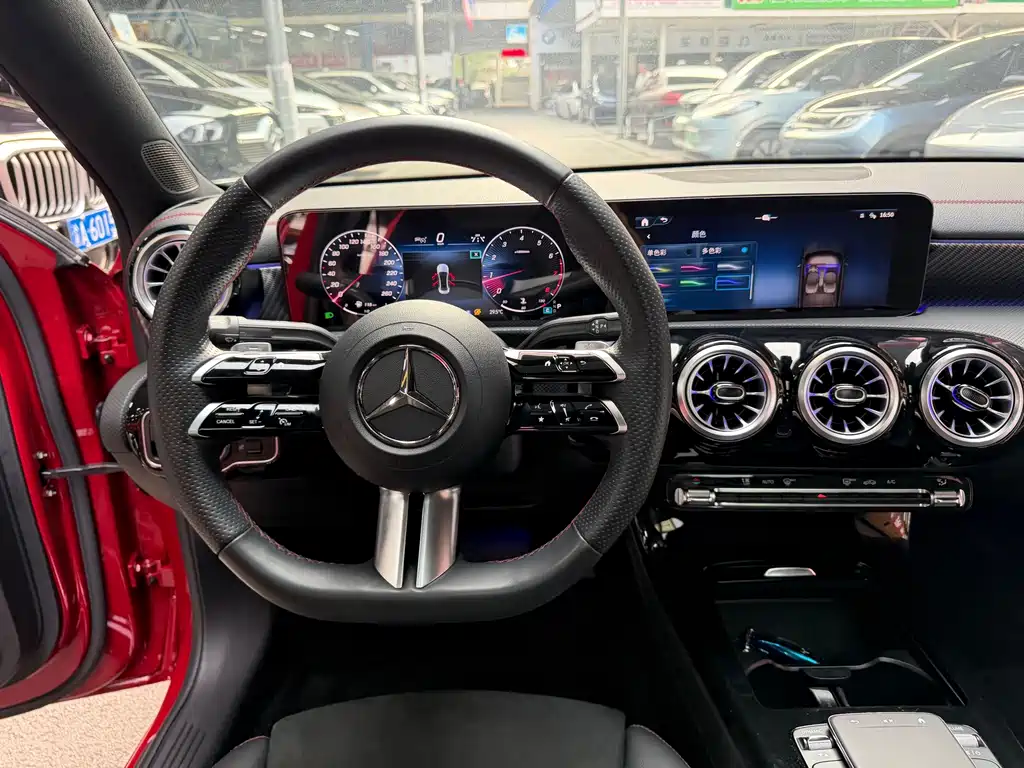 Mercedes-Benz A-Class — миниатюра 17