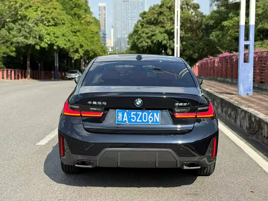 BMW 3 Series — миниатюра 7