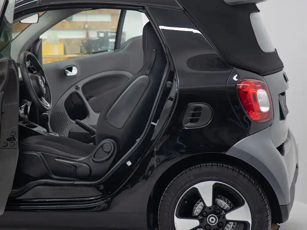 smart Smart Fortwo — миниатюра 2