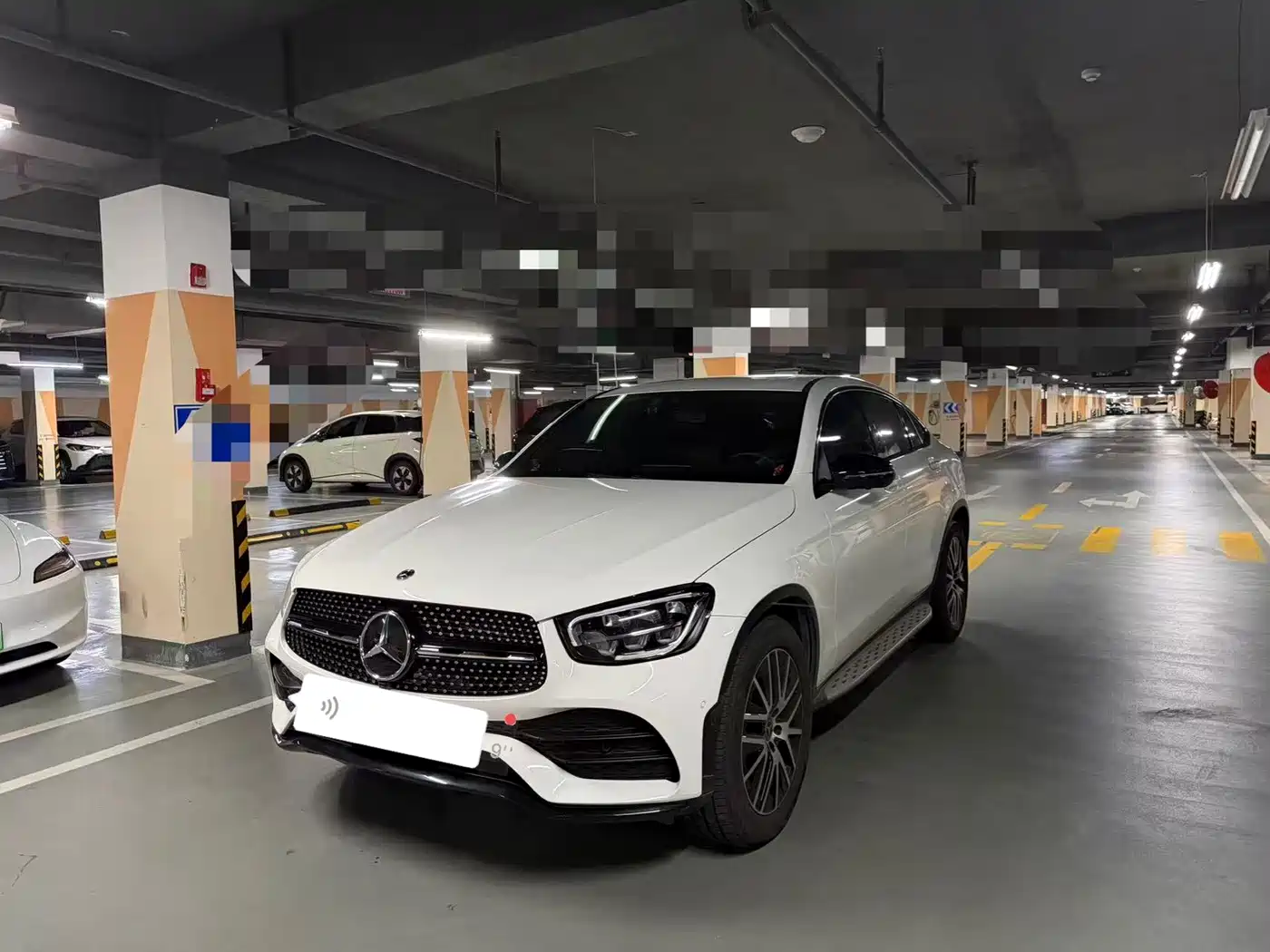 奔驰GLC轿跑 2023款 GLC 260 4MATIC 轿跑SUV 2023