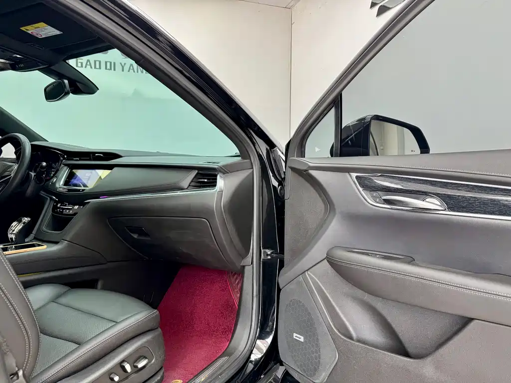 Cadillac XT5 — миниатюра 13