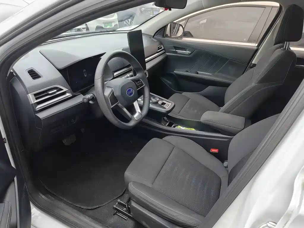 BYD e2 — миниатюра 5