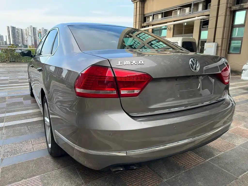 Volkswagen Passat — миниатюра 4