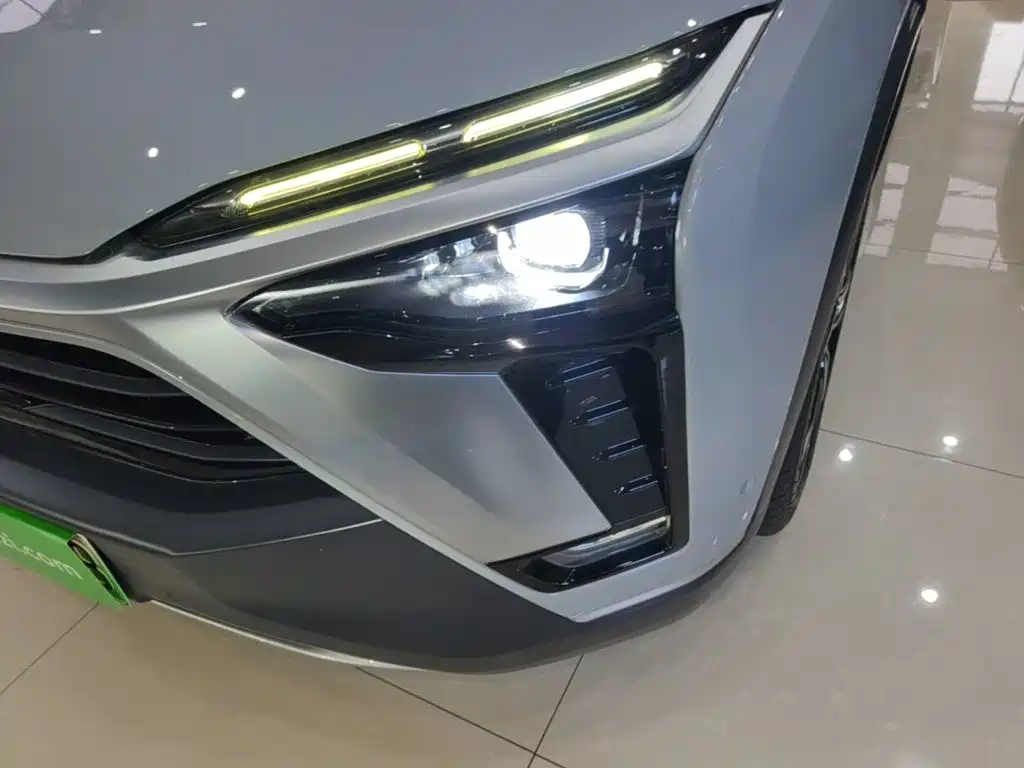 NIO ES8 — миниатюра 24