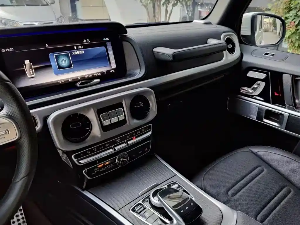 Mercedes-Benz G-Class — миниатюра 5