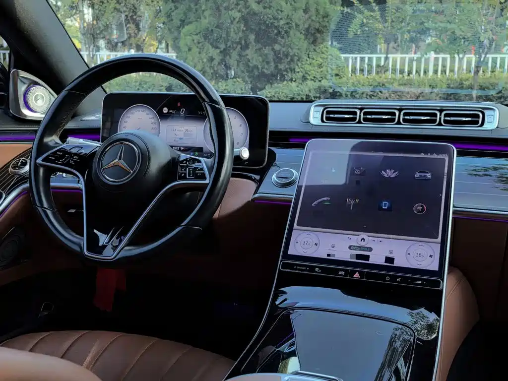 Mercedes-Benz S-Class — миниатюра 7