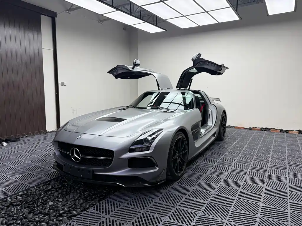 Mercedes-Benz SLS AMG — миниатюра 21