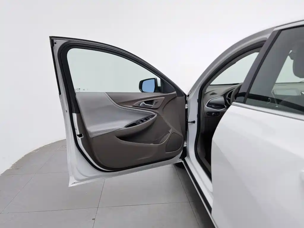 Chevrolet Malibu XL — миниатюра 8