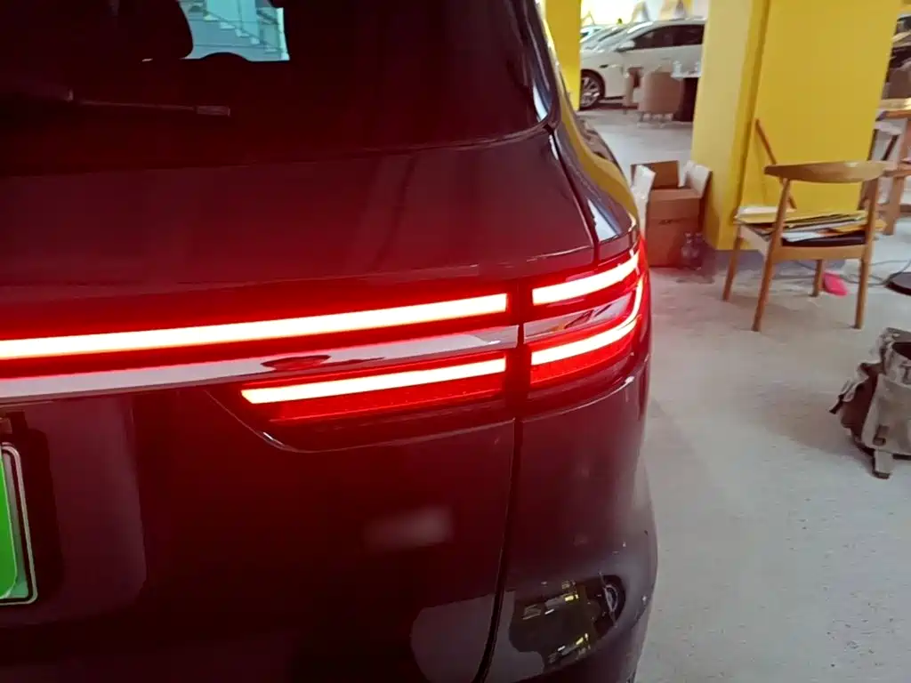 Li Auto Li ONE — миниатюра 8