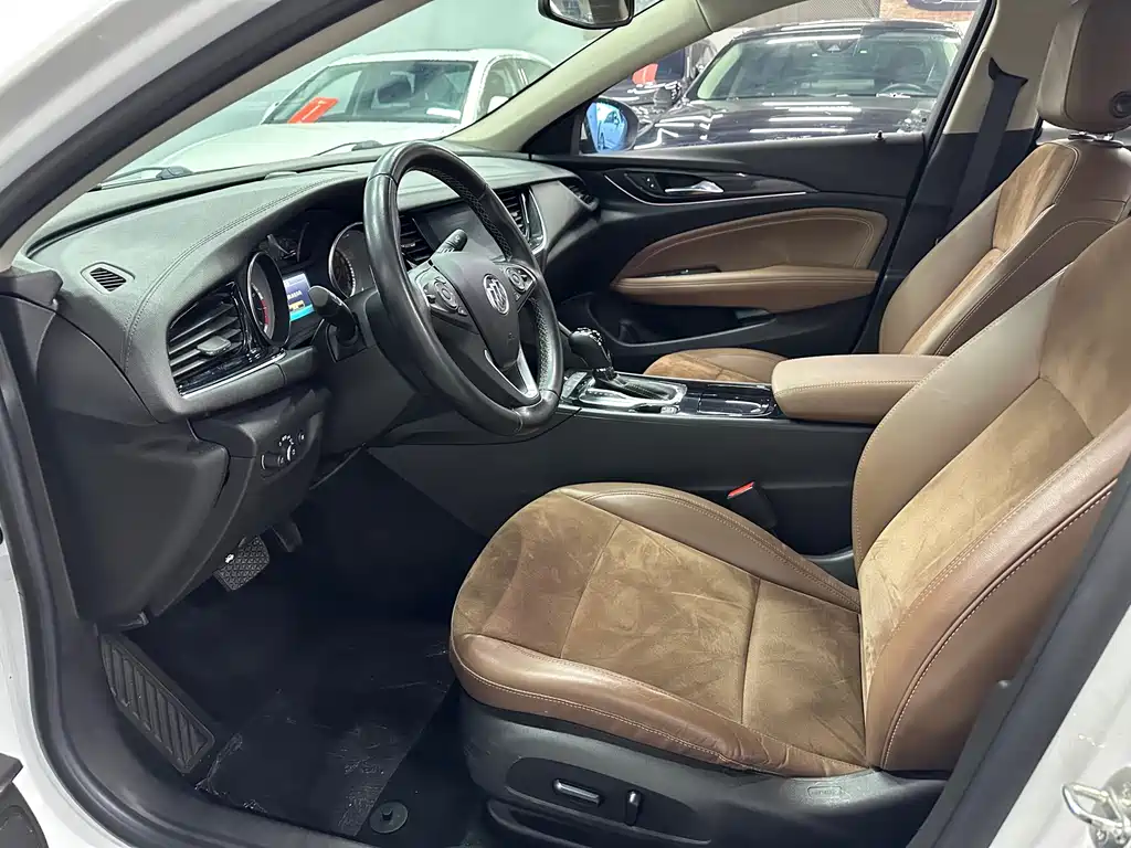 BUICK REGAL