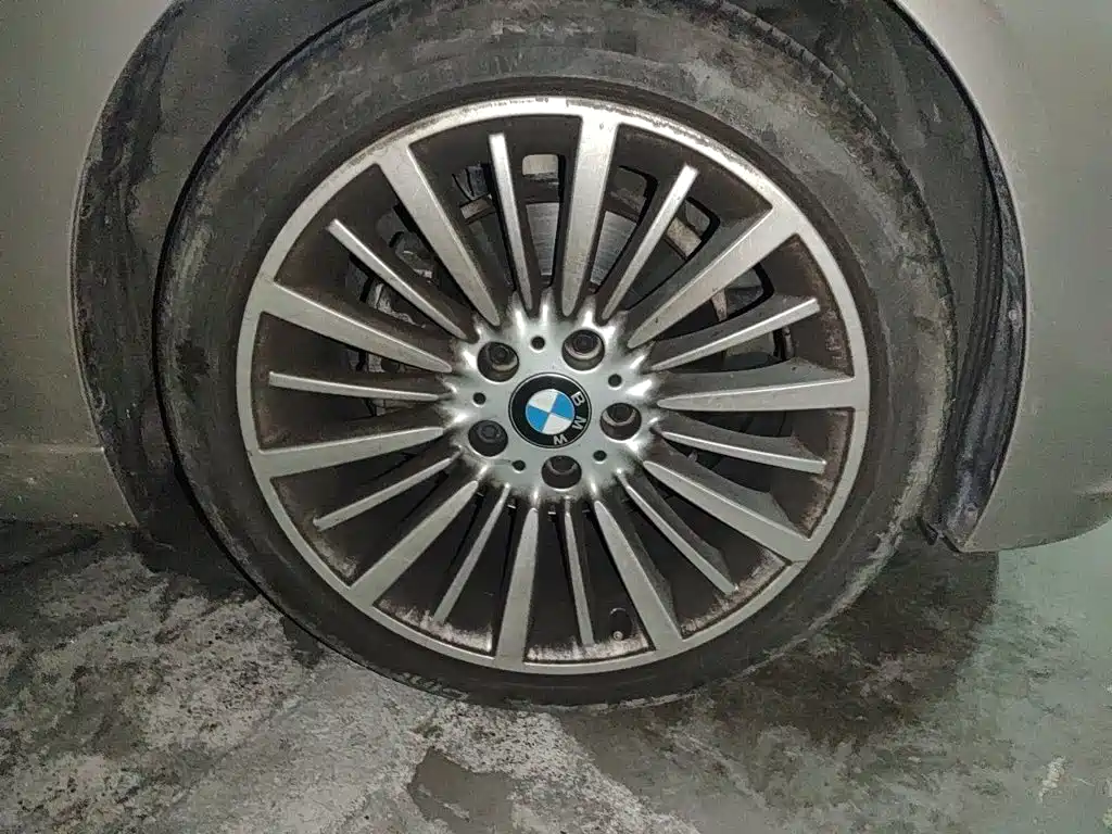 BMW 3 Series — миниатюра 24