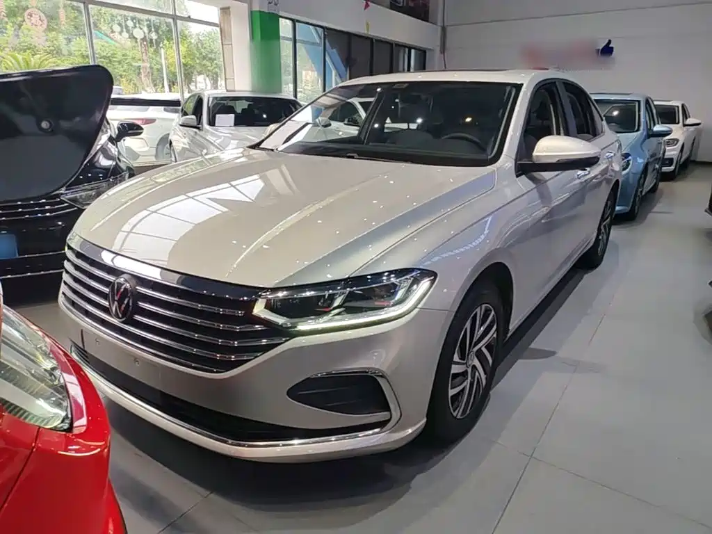 Volkswagen Lavida — миниатюра 3