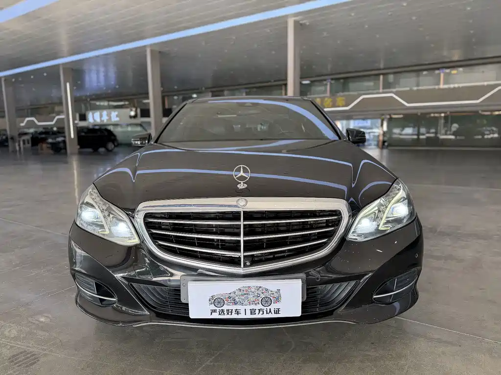 Mercedes-Benz E-Class — миниатюра 2