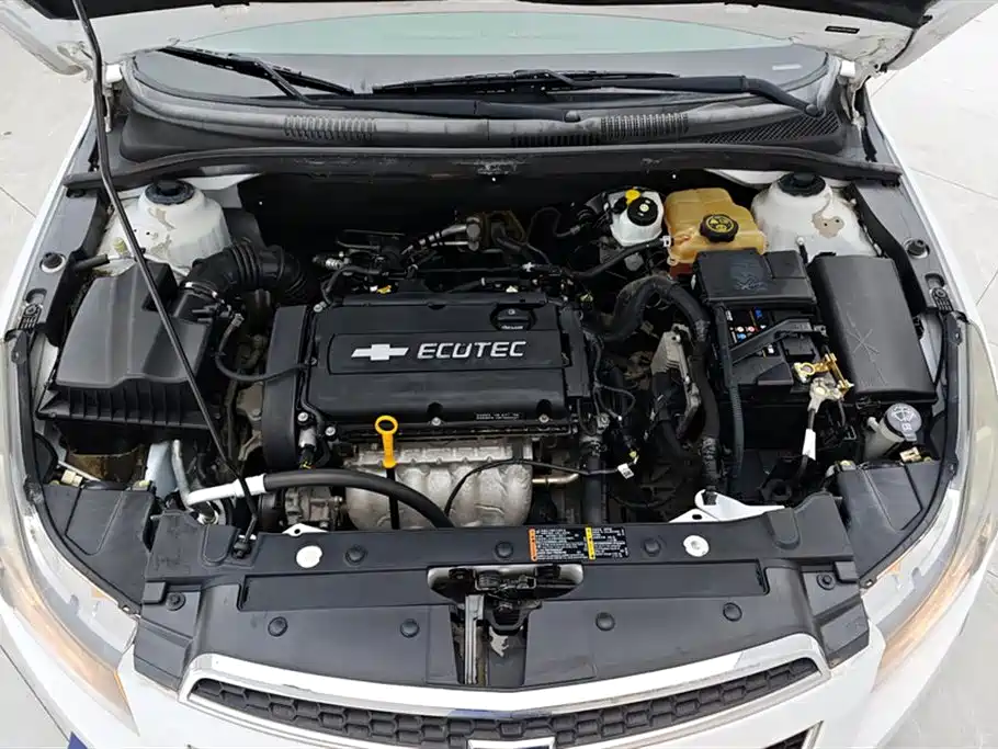 Chevrolet Cruze 2013 1.6L MT Luxury