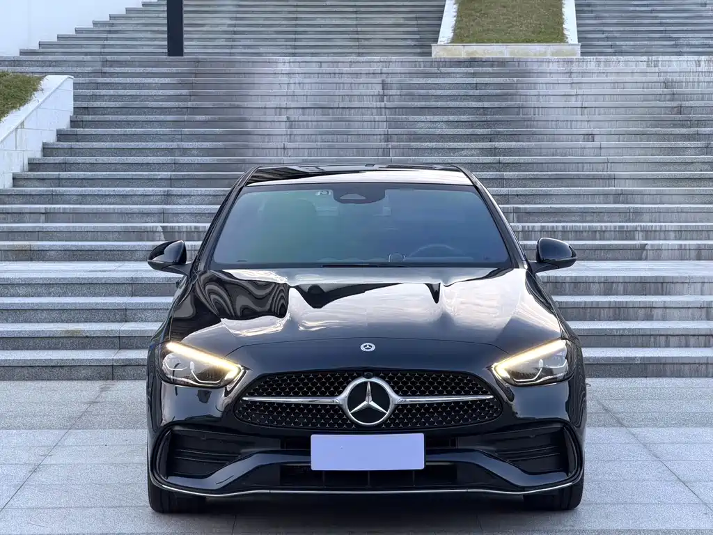Mercedes-Benz C-Class — миниатюра 2